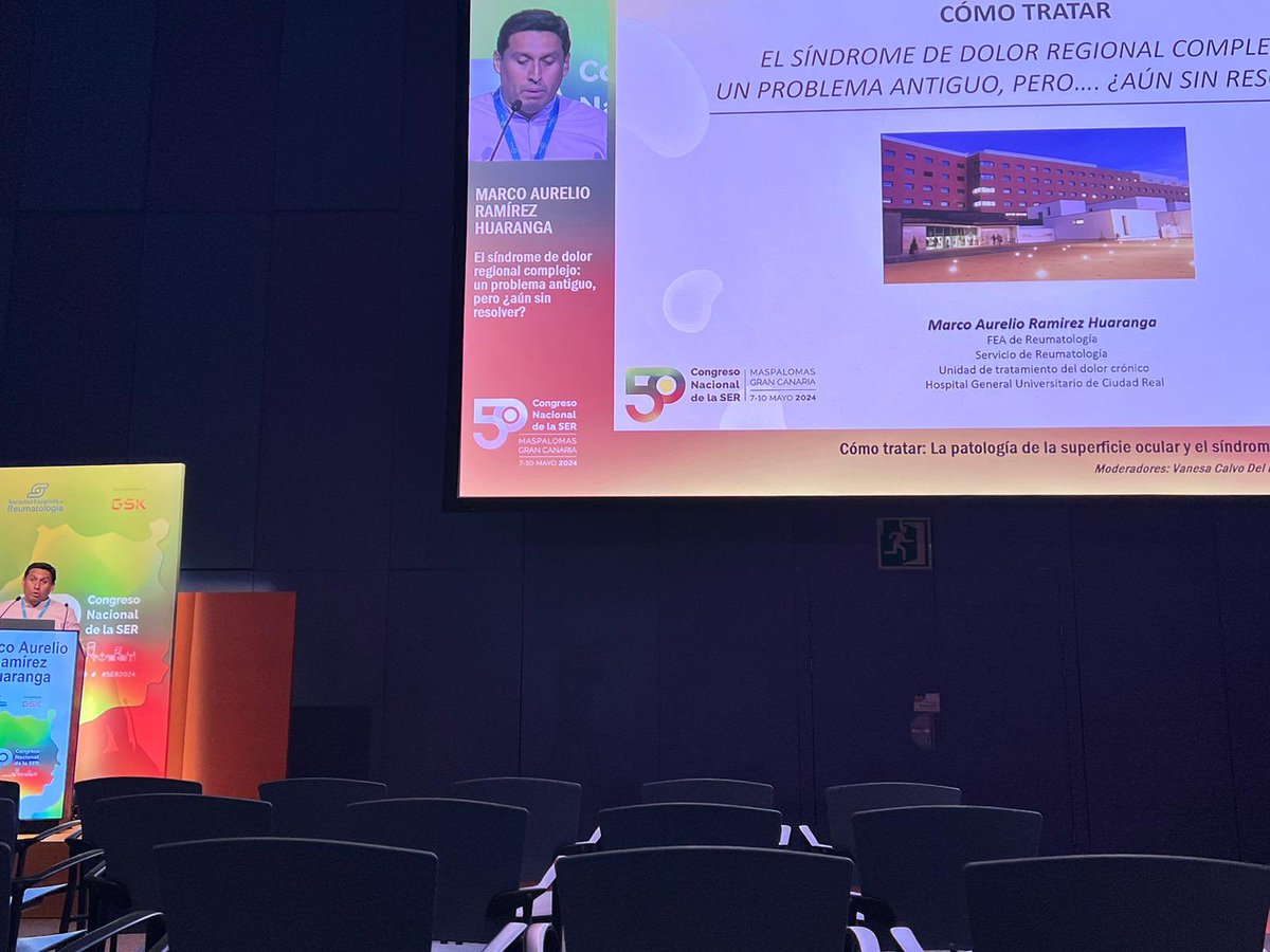 Reuma_HGUCR's tweet photo. Mañana productiva de actividad científica por nuestro servicio. 
- Charla sobre dolor regional complejo
- Comunicación oral sobre microbiota intestinal y fibromialgia 
- Póster sobre Inteligencia Artificial en fármacos biológicos
- Foto de familia https://t.co/yQ2ToFjg0l