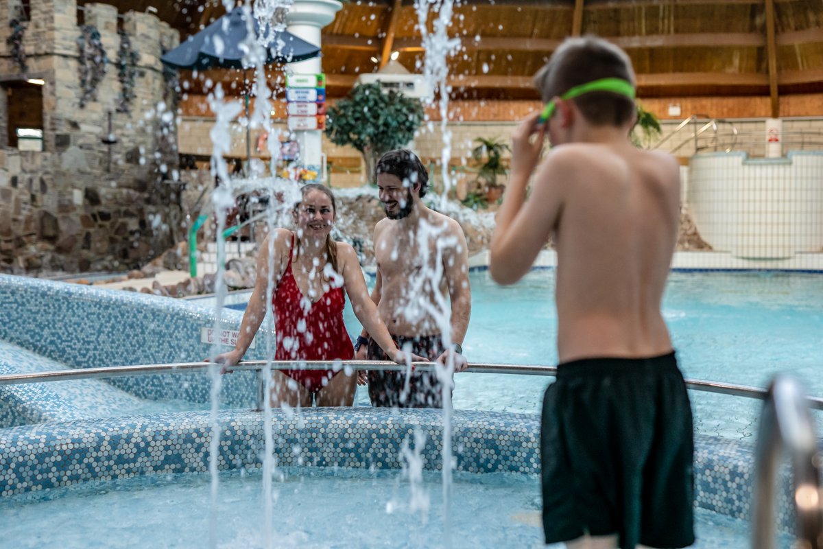 Happy Friday! Make a splash this weekend at @AquaDome with loved ones! 😊 Open from 10 am to 7 pm on Sat & Sun. Dive in for a fun time! 🌊💦 Visit aquadome.ie for more. #lovetralee #visittralee #explorekerry #ExploreTheKingdom #mtukerry #discoverkerry #traleetoday