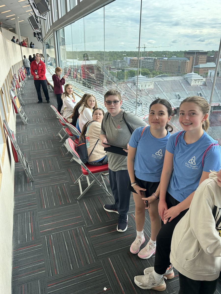 MrsTriplett_HTS's tweet photo. OSU press box https://t.co/OoYQd488Gd