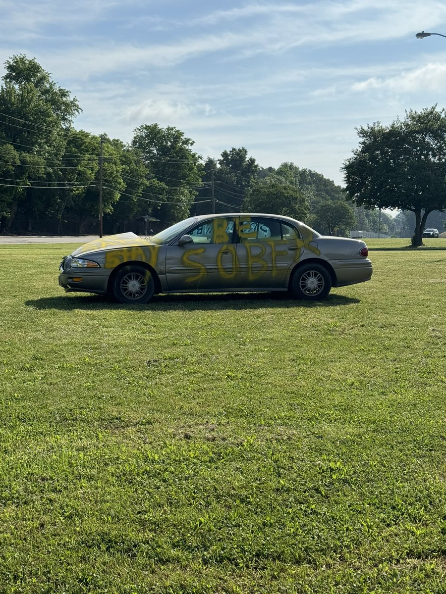 TishaErby's tweet photo. #RHSABulldogs #PromPromise vehicle on campus to remind students of making good decisions and to say “NO” to impaired driving! Sponsored by @MADDNational @KevinOlds7 @RPS_Schools @JasonKamras ❤️🤍💙🐶🐾💃🏽🕺🏽 https://t.co/QChikwCHl9