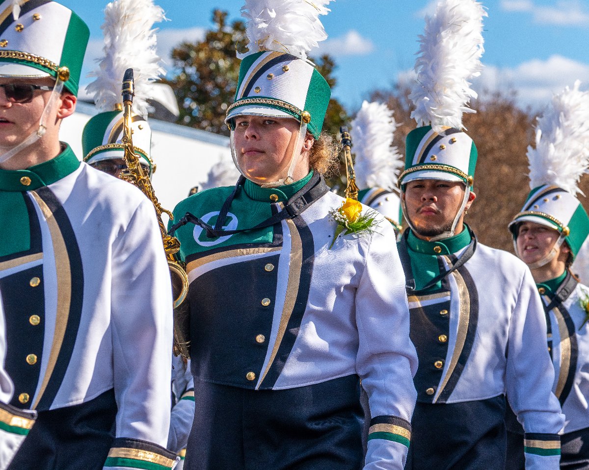 PNNMB's tweet photo. Next on our list of Graduating Seniors we have Stella OConner! Stella is graduating with a degree in Computer Science after four years as a member of the Alto Saxophone Section. 💚⛏️ #graduatingsenior #pnnmb #unccharlotte https://t.co/ZtiH74iRla