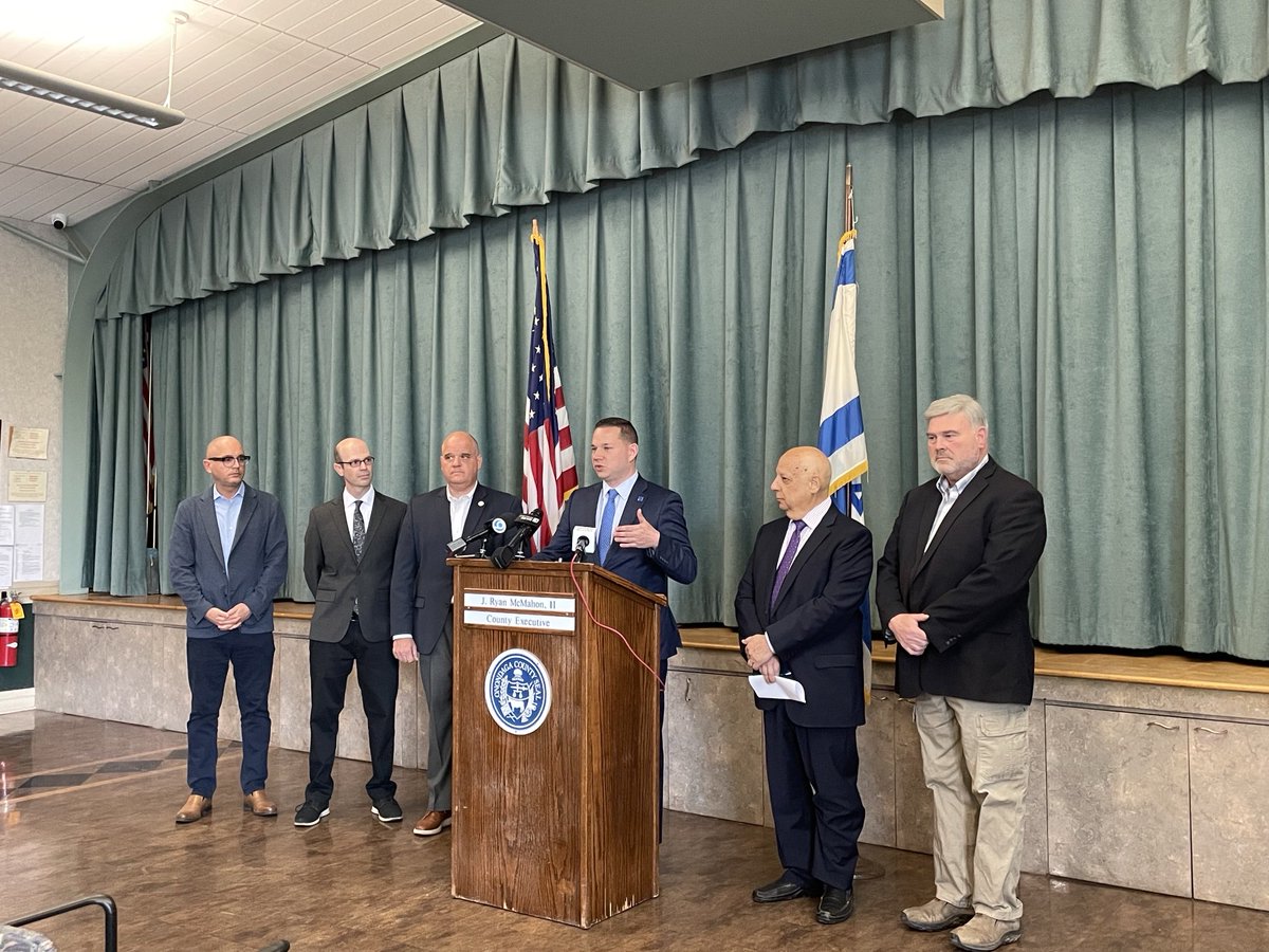 Yesterday the CE McMahon along with the legislature announced that 3GNY & Onondaga County are partnering to educate diverse communities about the perils of intolerance in our schools and community. I applaud this effort and glad to support this important work.