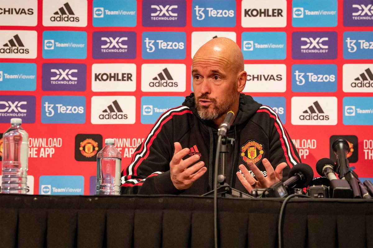 🚨 The way Erik ten Hag approaches the preparation for Manchester United’s matches is the target of complaints in the locker room. The Dutchman is in the habit of holding tactical meetings that precede each game in an unusual way - they are usually extensive, from 30 to 40…