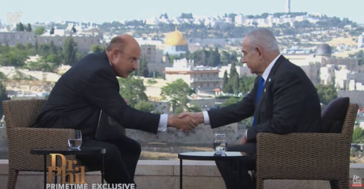 Criminally indicted @netanyahu, who gave $30M per month to Hamas, is cracking down on journalists who are critical of him, but did sit down with world-renowned Edward R. Murrow Award winner, investigative journalist...Dr. Phil? Are you kidding me? Bibi is just Trump wo makeup.