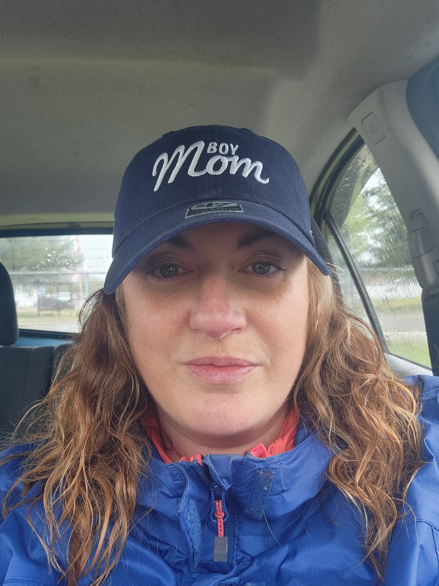 @barstoolsports @BussinWTB @_willcompton @TaylorLewan77 @_jackmcpherson @jhovey34 @MitchCarsley @_garretthargis just received my hat in time for Mother's Day ❤️❤️