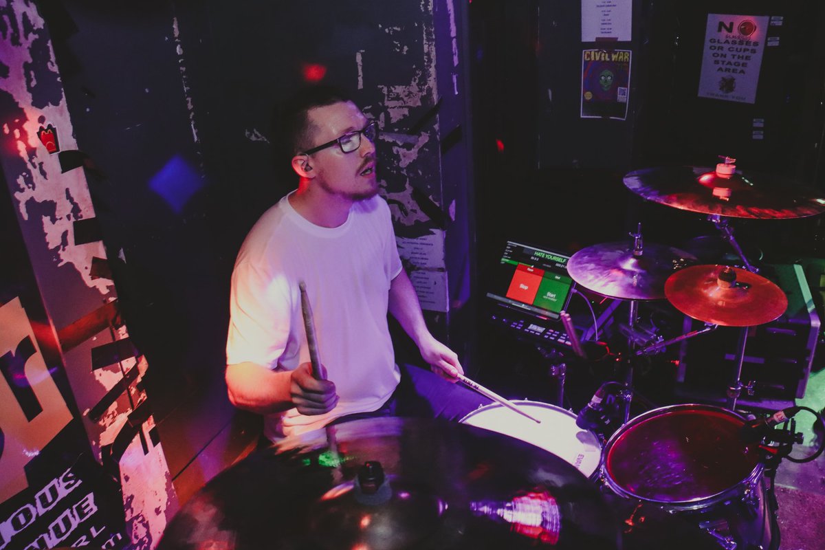W4Official_'s tweet photo. London… what a first show that was for this tour! 
We’ll see you tonight to do this all over again in Nottingham at the Billy Bootleggers. https://t.co/Pz8wLDMRg1