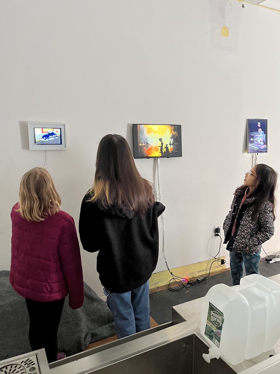 ceramicghostio's tweet image. CERAMICGHOST is so grateful for such an epic work that was gifted by the legend @3sliced for being a part of our show last month with @atlaspop and @RoonerToon. His works fascinated and confounded the young and old alike in Brooklyn NY  [more 👇]