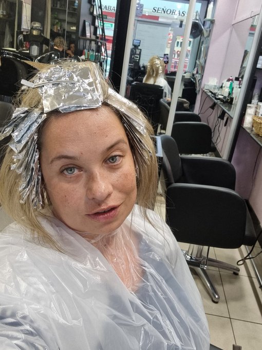 #selfie #nomakeup https://t.co/0WmShEwj4E<a href="/tag/selfie"class="tags">#selfie</a><a href="/tag/nomakeup"class="tags">#nomakeup</a>