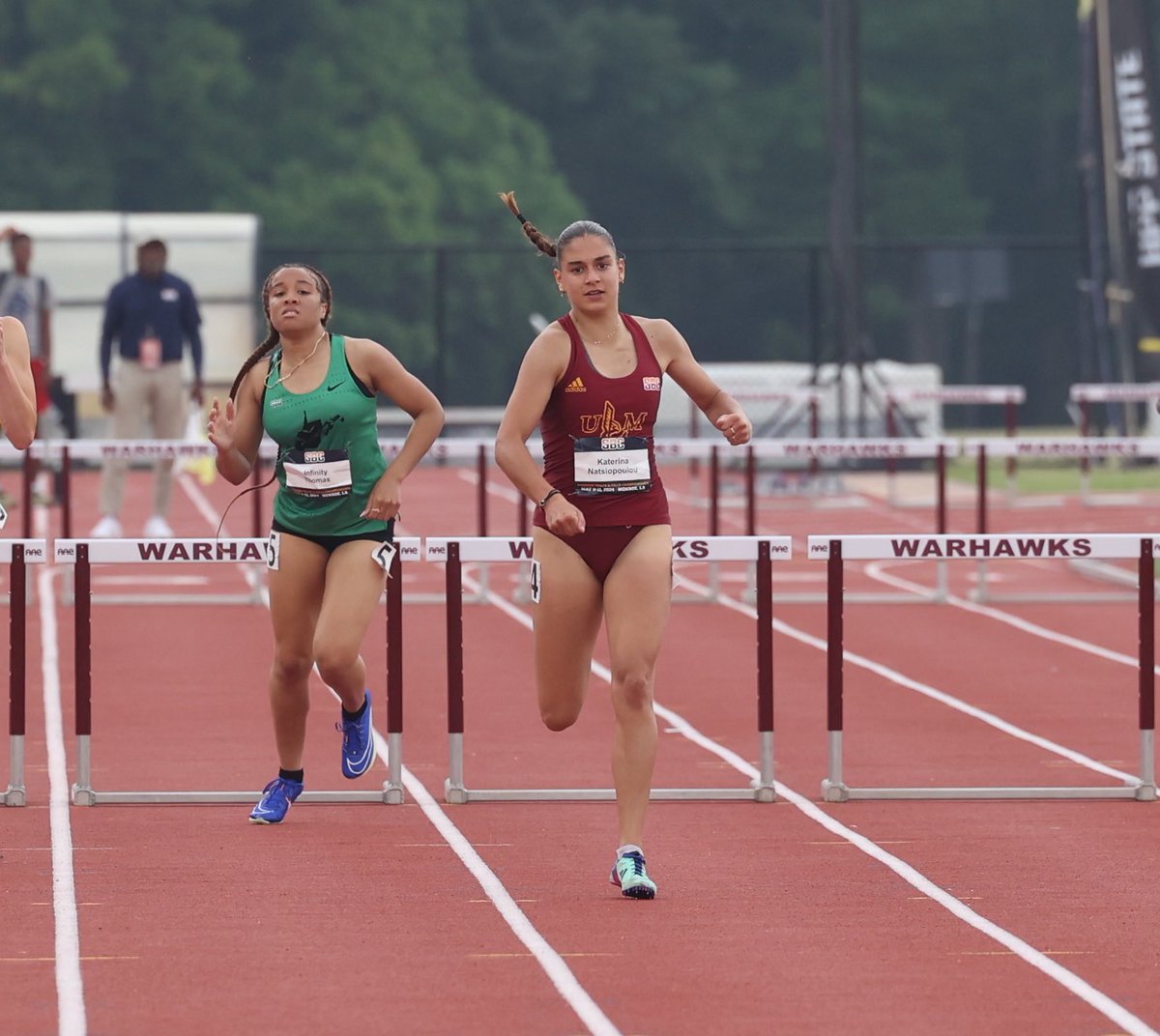 She’s THROUGH to the finals💪‼️

Katerina Natsiopoulou runs a big season’s best to qualify into the 400m Hurdle finals ☑️

Nice job Kat!!

#TalonsOut // #SunbeltTF ☀️👟