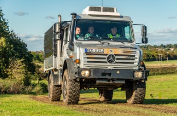 Got a job that requires some team effort? 

Take the whole crew. 

With the Unimog’s spacious, double cab option, you can take the team with you to help you handle your mammoth tasks. Thanks to the #Unimog double cab, you can share your ride and your workload. 

 #team #teamwork