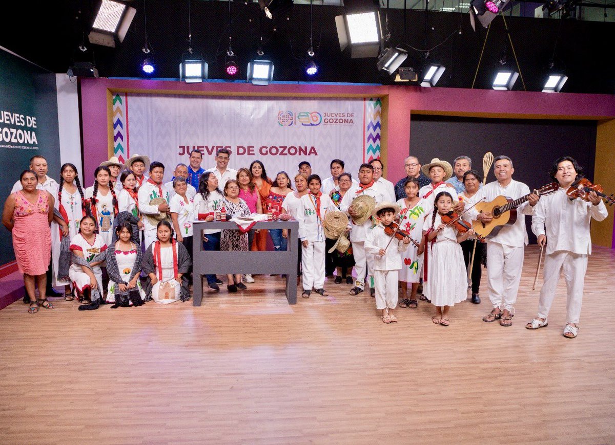 Participé en el #JuevesDeGozona transmitido por @cortv compartiendo con la representación de Sto Domingo Tianguistengo, agencia de la región Mixteca el anuncio del 50 aniversario de la 𝗙𝗲𝗿𝗶𝗮 𝗥𝗲𝗴𝗶𝗼𝗻𝗮𝗹 𝗱𝗲 𝗹𝗮 𝗣𝗶𝘁𝗮𝘆𝗮.