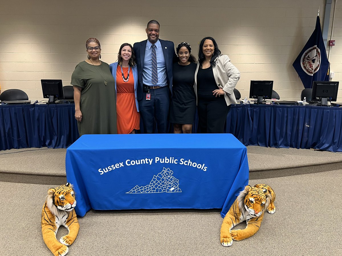 Kim McKnight (@classmcknight) on Twitter photo βDoc, are you ready to bring RTR to <a href="/SussexCPS/">Sussex Co. Public Schools</a>?β Yes sir, <a href="/JuliusHamlin/">Julius Hamlin, Ed.D.</a>! So excited to partner as we recruit, prepare, support, and retain extraordinary and inspiring teachers and leaders through <a href="/vcusoe/">VCU School of Education</a> <a href="/TeachRTR/">RTR Teacher Residency at VCU</a>. βDoc, are you ready to bring RTR to <a href="/SussexCPS/">Sussex Co. Public Schools</a>?β Yes sir, <a href="/JuliusHamlin/">Julius Hamlin, Ed.D.</a>! So excited to partner as we recruit, prepare, support, and retain extraordinary and inspiring teachers and leaders through <a href="/vcusoe/">VCU School of Education</a> <a href="/TeachRTR/">RTR Teacher Residency at VCU</a>.