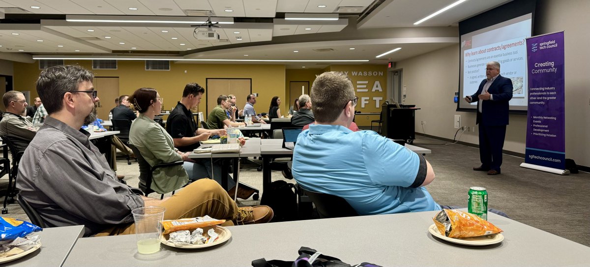 A few of us attended the May Learning Over Lunch with the Springfield Tech Council! It was all about learning contract tips for IT professionals and we soaked it all in! It's fun to keep gaining knowledge with your teammates and growing together! #PCnetFam #WeKnowIT #TeamGrowth🚀