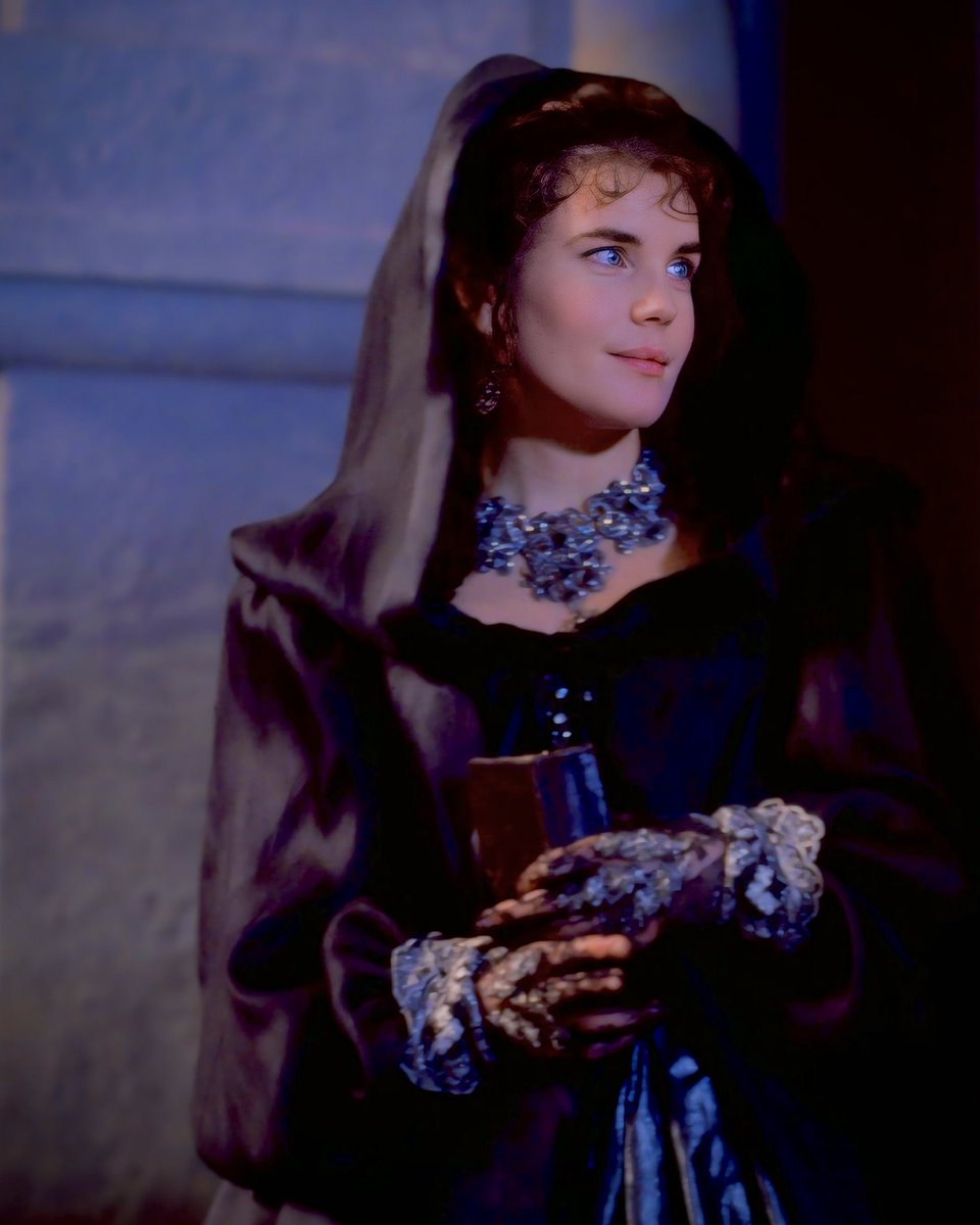 elizabeth mcgovern as beatrice joanna in bbc’s “performance: the changeling” (1993) 📸: don smith