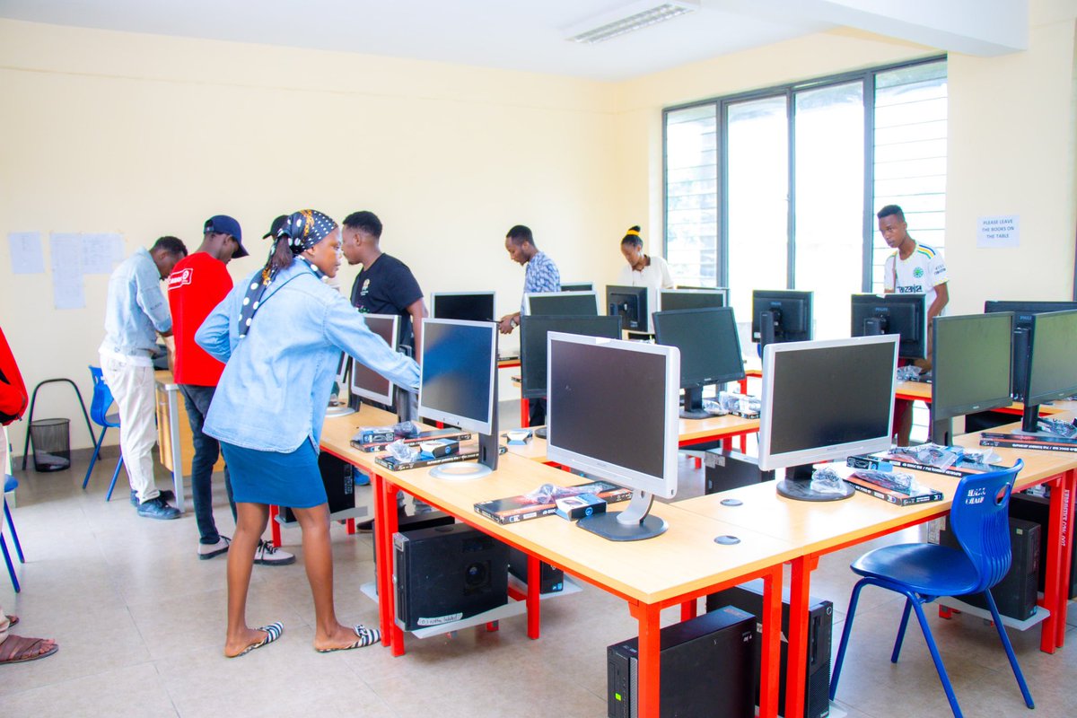 techkidzafrica's tweet image. Behind the scenes, the magic is happening! Preparations for the Advancing Computing Literacy Project are underway, promising an enlightening experience for all. Join us tomorrow for the big reveal! #AdvancingComputingLiteracyProject