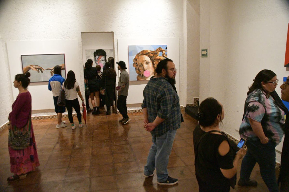 En pro de la cultura, la alcaldía te informa: 🎨✨ No te pierdas la obra 'Bubblegum Masterpieces' del artista Brigitte Briones, una increíble exhibición de pintura en la Casa de Cultura de Azcapotzalco. Ven y sumérgete en este mundo de color y creatividad. 🖌️🌟