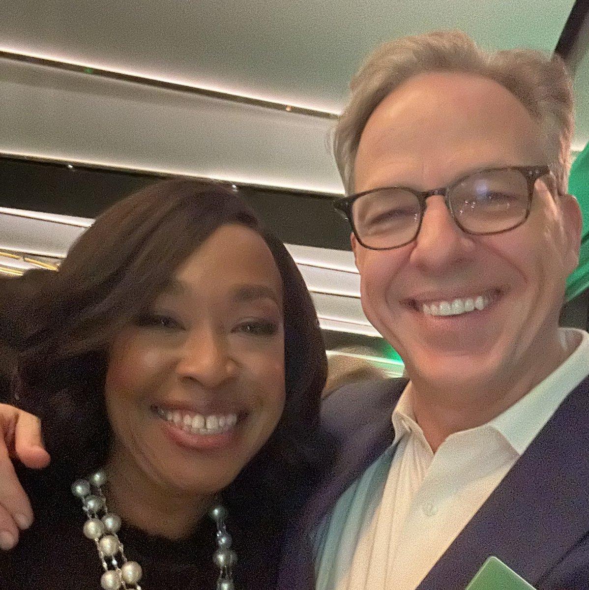 What an honor to introduce the amazing Queen of Storytelling @shondarhimes as she was honored by @Dartmouth as Entrepreneur of the Year! #GoBigGreen