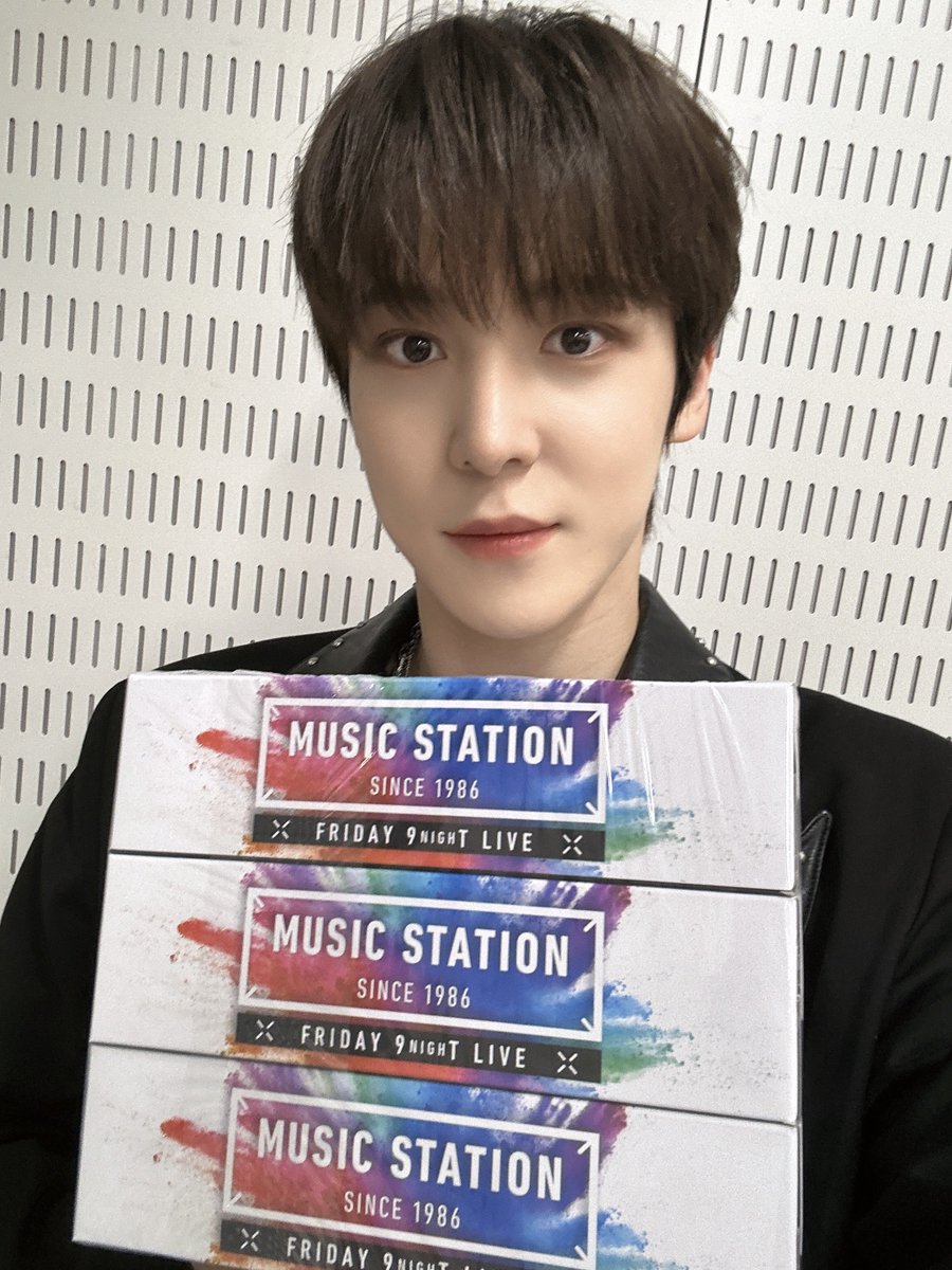 ATEEZofficialjp's tweet photo. [#YUNHO] Mステ👍
#ATEEZ #에이티즈 #エイティーズ https://t.co/T0aBizCyoI