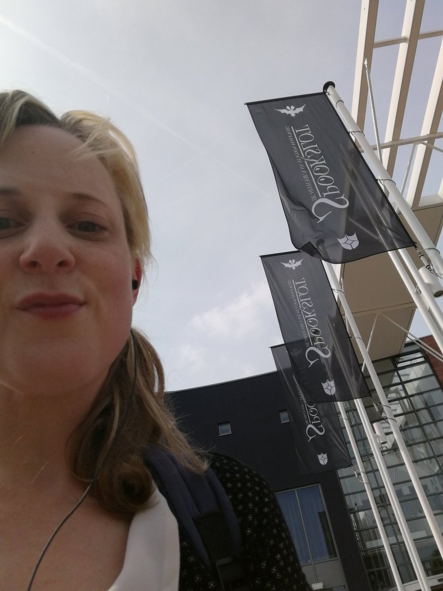 Ilona van Golen tweet media