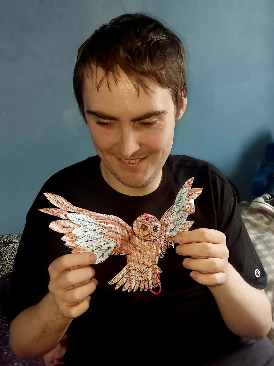 Ryan's art topic this week at his daycentre is Harry Potter. Today, he made Ron Weaseley's owl pigwidgeon. 🦉