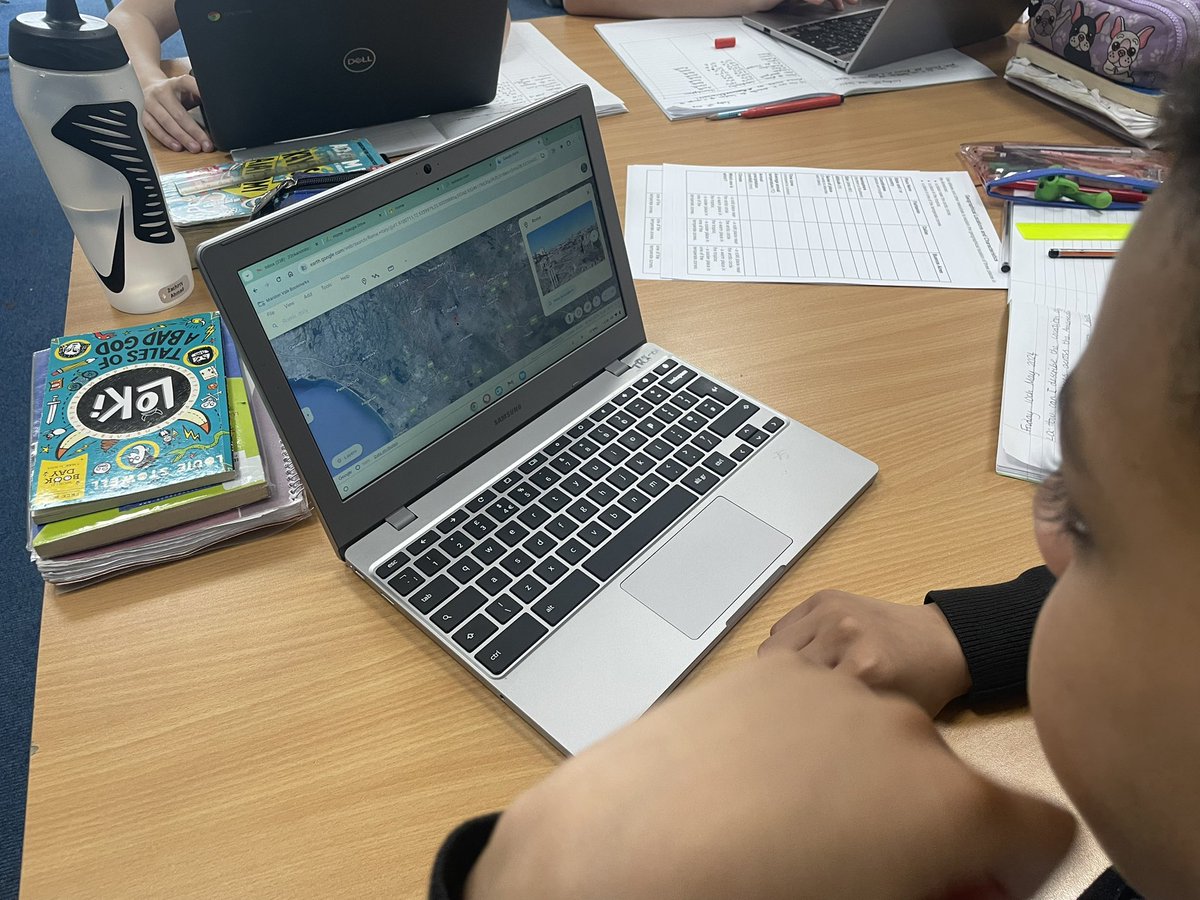 Google Earth never fails to inspire the children to explore the planet…they absolutely loved it. 🌍 ❤️@MVM_school @ChilternLT @darcyprior @mrRteaching @MrJSearleCS @unleashing_me @ShazamMahmood @pioneer_trust @SpringfieldBeds