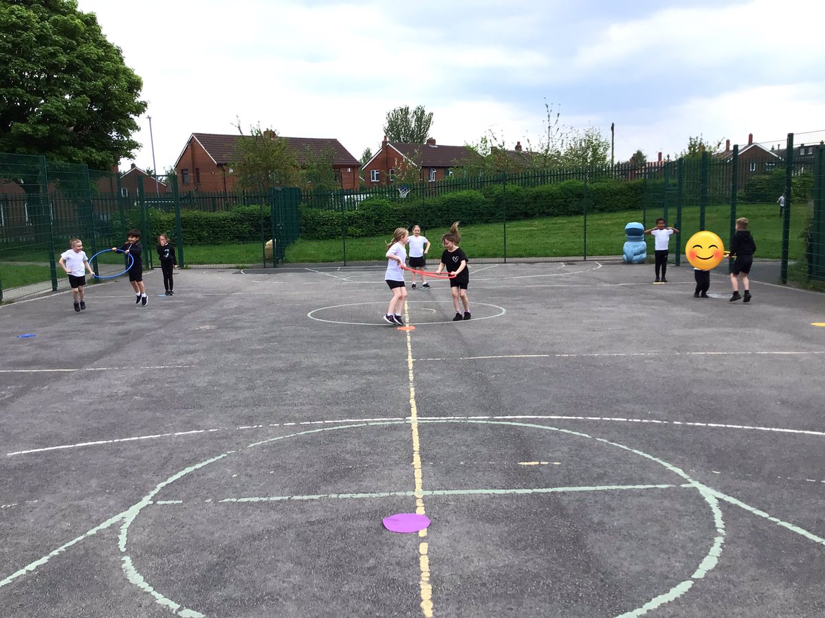 HighBankJIN_Y2's tweet photo. Incredible teamwork in both RE and PE today. Well done Year 2 ! 👏 @HighBankSchool https://t.co/PHgmaMJSHl