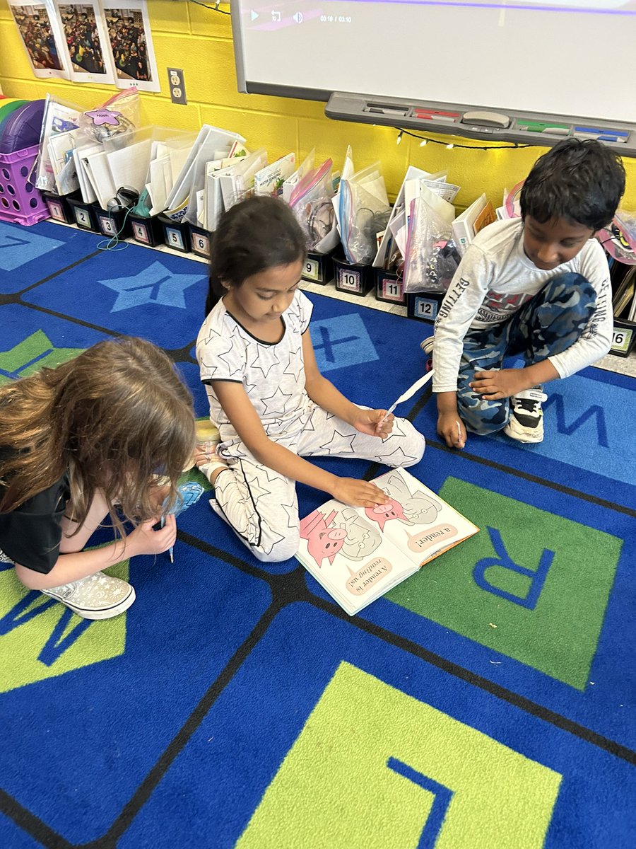 Ms_Welch1's tweet photo. We are into our Readers Theater unit! Students chose characters from the Elephant and Piggie series and acted out their part. https://t.co/1Wl0hIRK95