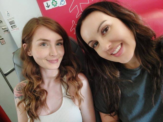 It's official... girls on tour! @mooreerinxxx @katiecooper4xo @Innocenthotwife https://t.co/PHP5Gxx8<a class="tags" href="/tag/mooreerinxxx">@mooreerinxxx</a>