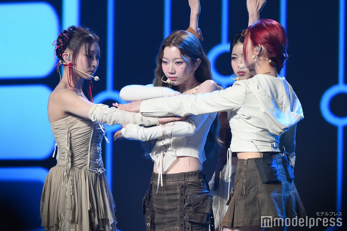 写真追加【KCON JAPAN 2024?️?】 IS:SUE、結成後初ステージファン 