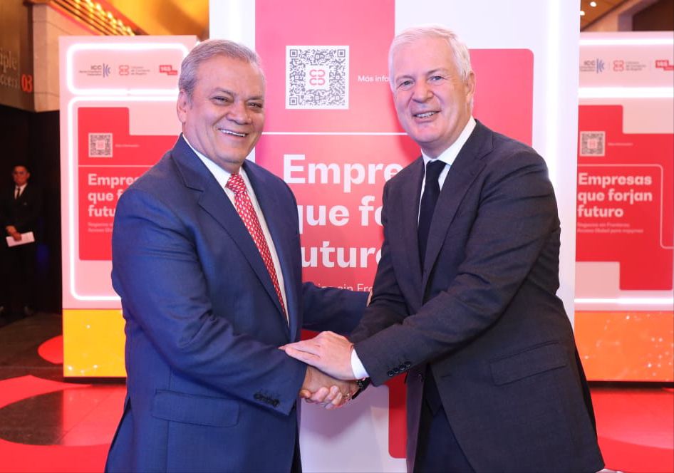 Hoy en el marco de nuestra Cumbre de las Américas realizamos el Encuentro anual de ICC Colombia  en la <a href="/camaracomerbog/">Cámara de Comercio de Bogotá</a> 🇨🇴

Este encuentro nos permite  contribuir especialmente, al mejoramiento de la competitividad de nuestras mipymes y emprendedores, a su acceso a los mercados y