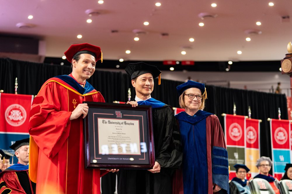 Congratulations to Bauer College of Business graduates! @UHBauerCollege