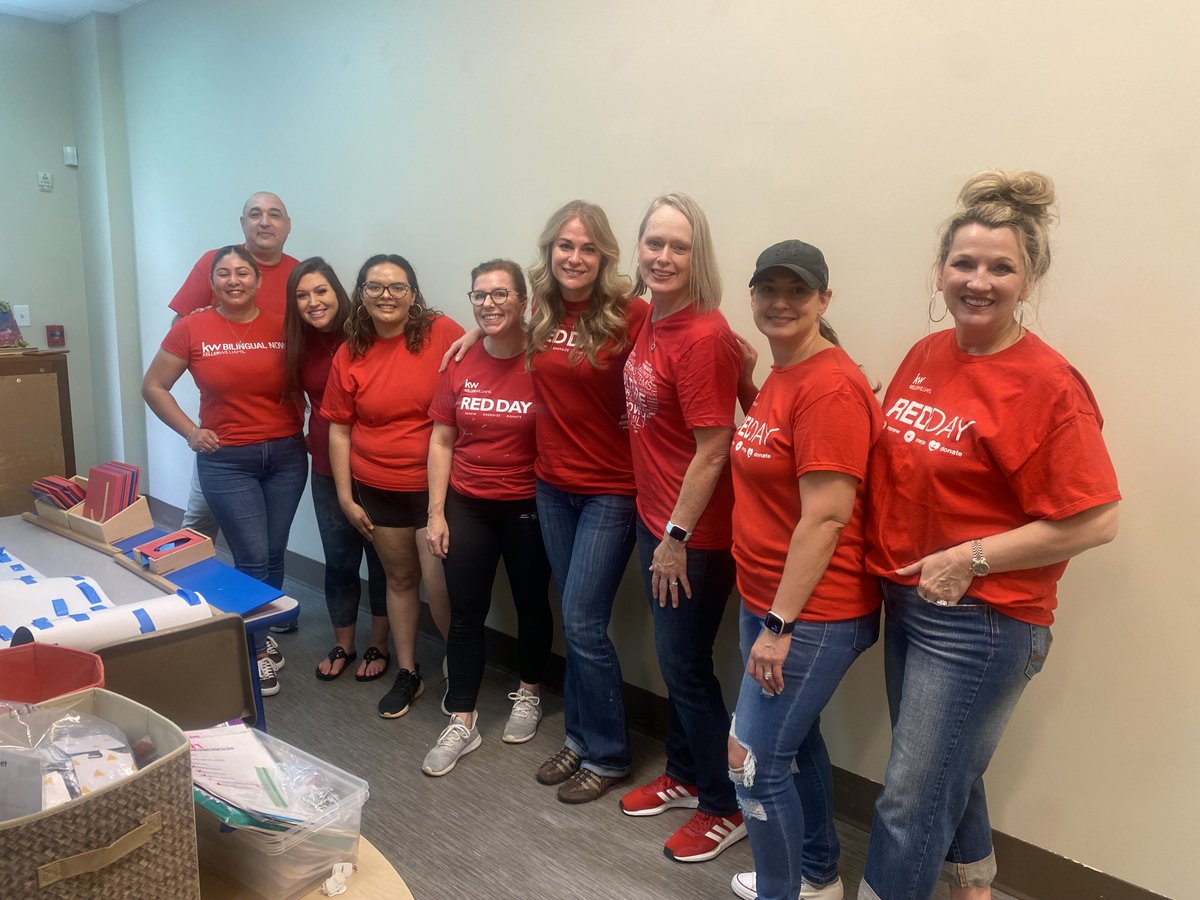 Thank you to Keller Williams Realty Chattahoochee North for coming out and volunteering at The Elaine Clark Center on Red Day. Your service is truly appreciated.

We look forward to working with you again in the future! 
#elaineclarkcenter #kellerwilliamsrealty #RedDay