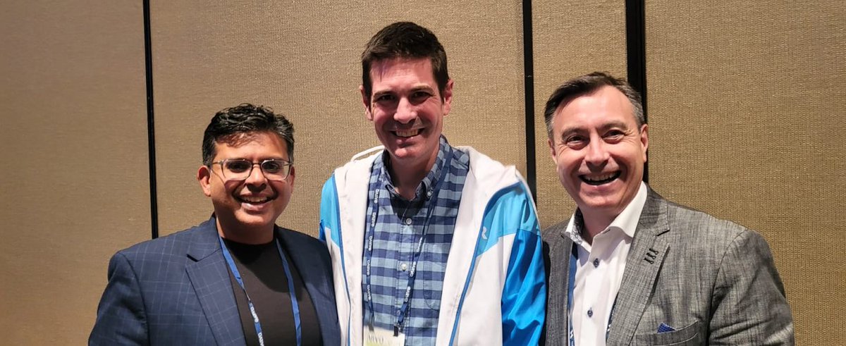 Talk about collaborative research and educational opportunities in a single picture. You are looking at Dr. Amit Mathur (@uwoptom grad & @lvprasadeye (LVPEI)), Ben Thompson (UWOVS & Centre for Eye and Vision Research (CEVR)) and Lyndon Jones (UWOVS, CORE & CEVR) at #ARVO2024.