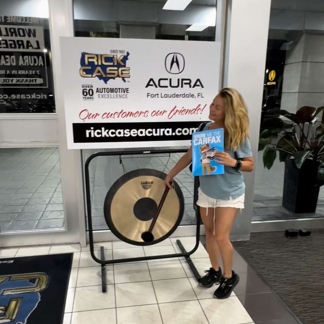 Congrats Sabrina! and Thank you Stephen for bringing her to the family!

#RickCaseAcura #Acura #Rickcase #rickcaseautomotivegroup #cars #cardealers #dealership #happycustomer #happyfriday #CustomerAppreciationFriday #newcar #carlifestyle #customers #reviews #MDX #RDX #TLX #luxury