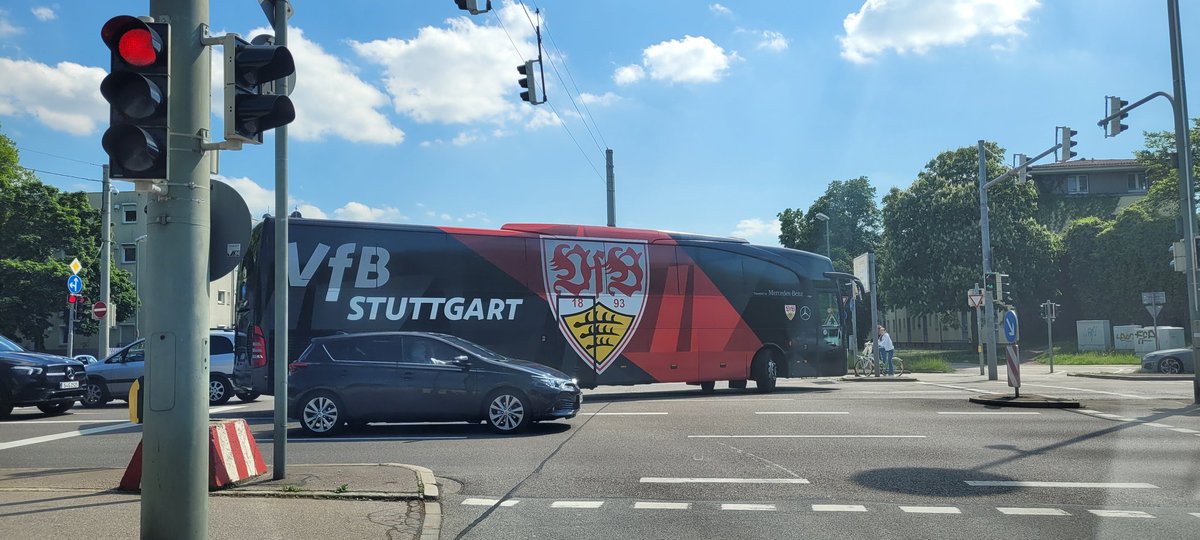 oldschool_STR's tweet photo. #vfb #fcavfb #vfbaway
#augsburg #riegele https://t.co/1vyz9ziPI3