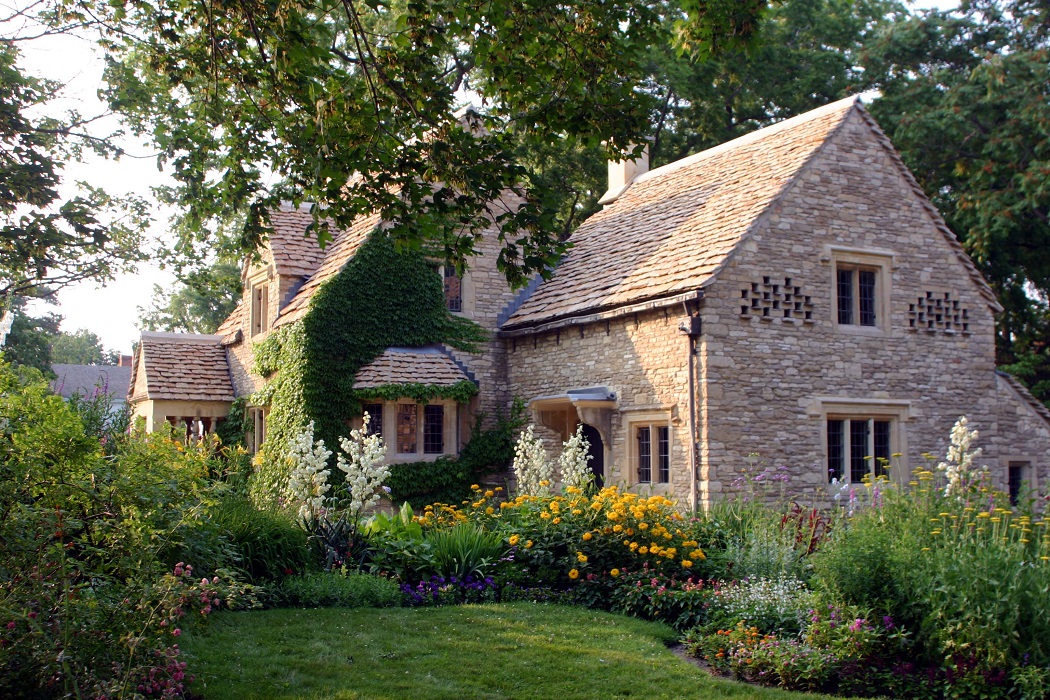 You’re invited to tea! 🫖 Starting Friday, May 24, Tea at Cotswold Cottage in Greenfield Village will return for the 2024 season. Come relax in the lush cottage garden, and enjoy light refreshments Thursdays through Sundays from 11 a.m.-3 p.m.