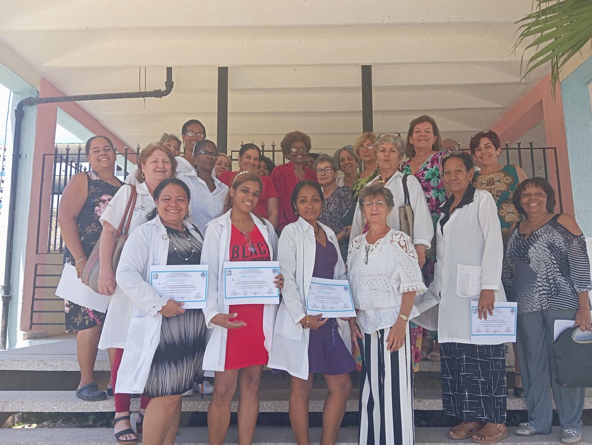 VargasCarnot's tweet photo. Los médicos de las familias celebran su jornada científica y reconoce a la Dra Marisela Estopiñan símbolo de la Medicina Familiar.
#UCMM #MatancerosEnVictoria 
@DiazCanelB @DrRobertoMOjeda @SuselyMorfaG @CaridadPoey @mario https://t.co/tNsgINn0qJ