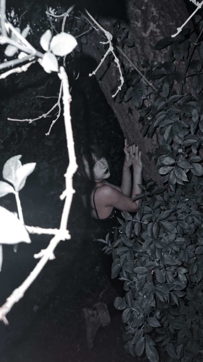 CarolineMeeow's tweet photo. 🕸️About me!🕸️

🕸️Caroline 
🕸️18
🕸️Switch
🕸️4’11
🕸️gothic/emo
🕸️will be posting mostly nsfw and teasers on here
🕸️enjoy <3
#nsfw_twt #nsfw #alternative #gothgirl #nsfwacc #nsfwtw https://t.co/OaMfkkim0P
