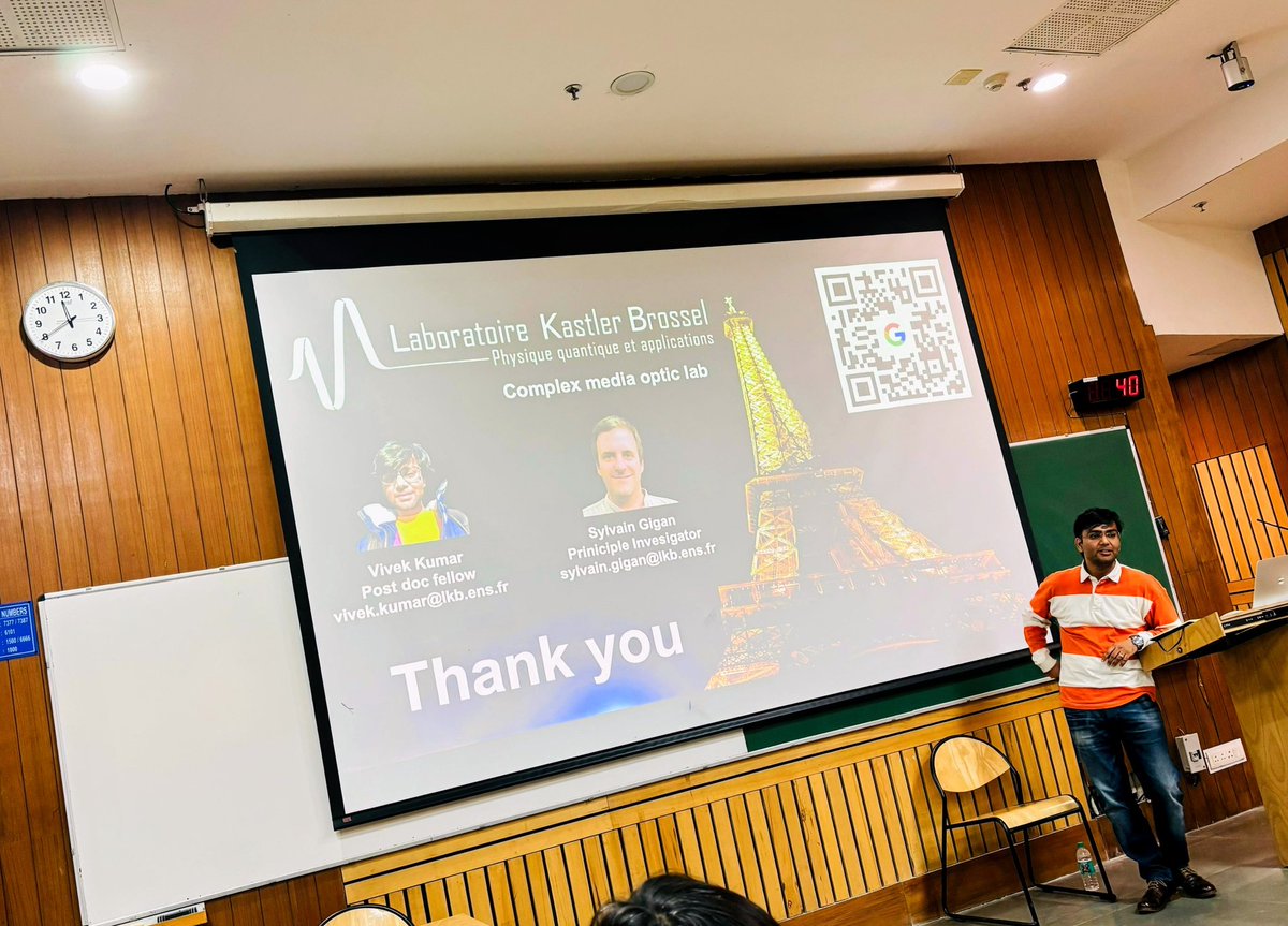 vosonite's tweet photo. Many thanks to @iitdelhi  @iit_osa for the kind invitation. Completely enjoyed the discussion with wonderful audience. Many more to come.
However I was about to evaporate because of 45 degree temperature in Delhi. https://t.co/6CtquCurI0