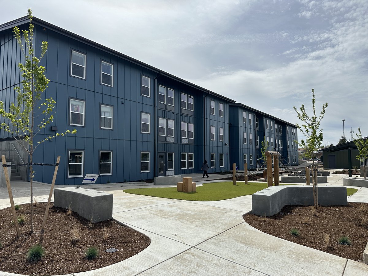 We’re counting down the days until we celebrate the Grand Opening of South Hill Commons in Pendleton! 

Development & Design Team:
Horizon Project Inc. - @horizonprojectinc 
DCM Communities
Carleton Hart Architecture - @cha_pdx 

#BuildingCommunities