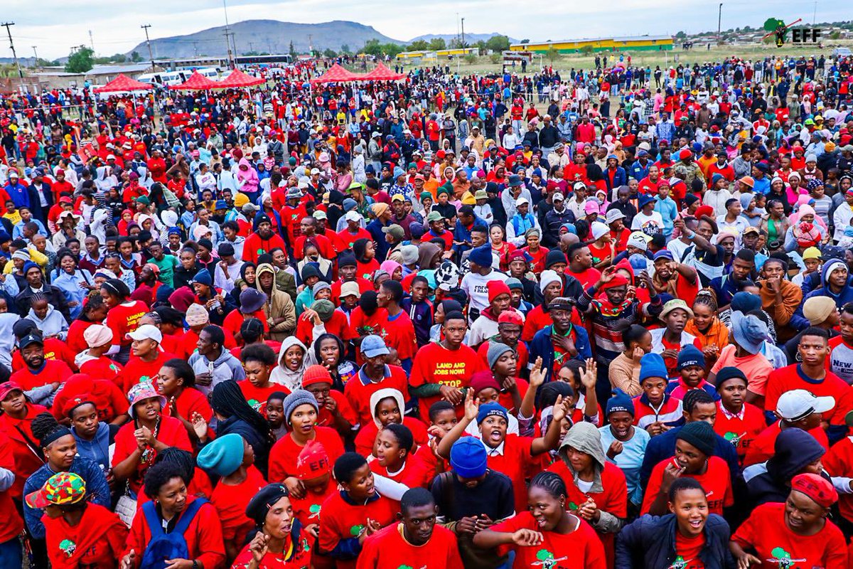 [IN PICTURES]: President @Julius_S_Malema will address a community meeting with the people of Mangaung in Botshabelo this afternoon. #VoteEFF #MalemaForSAPresident #EFFCommunityMeetings