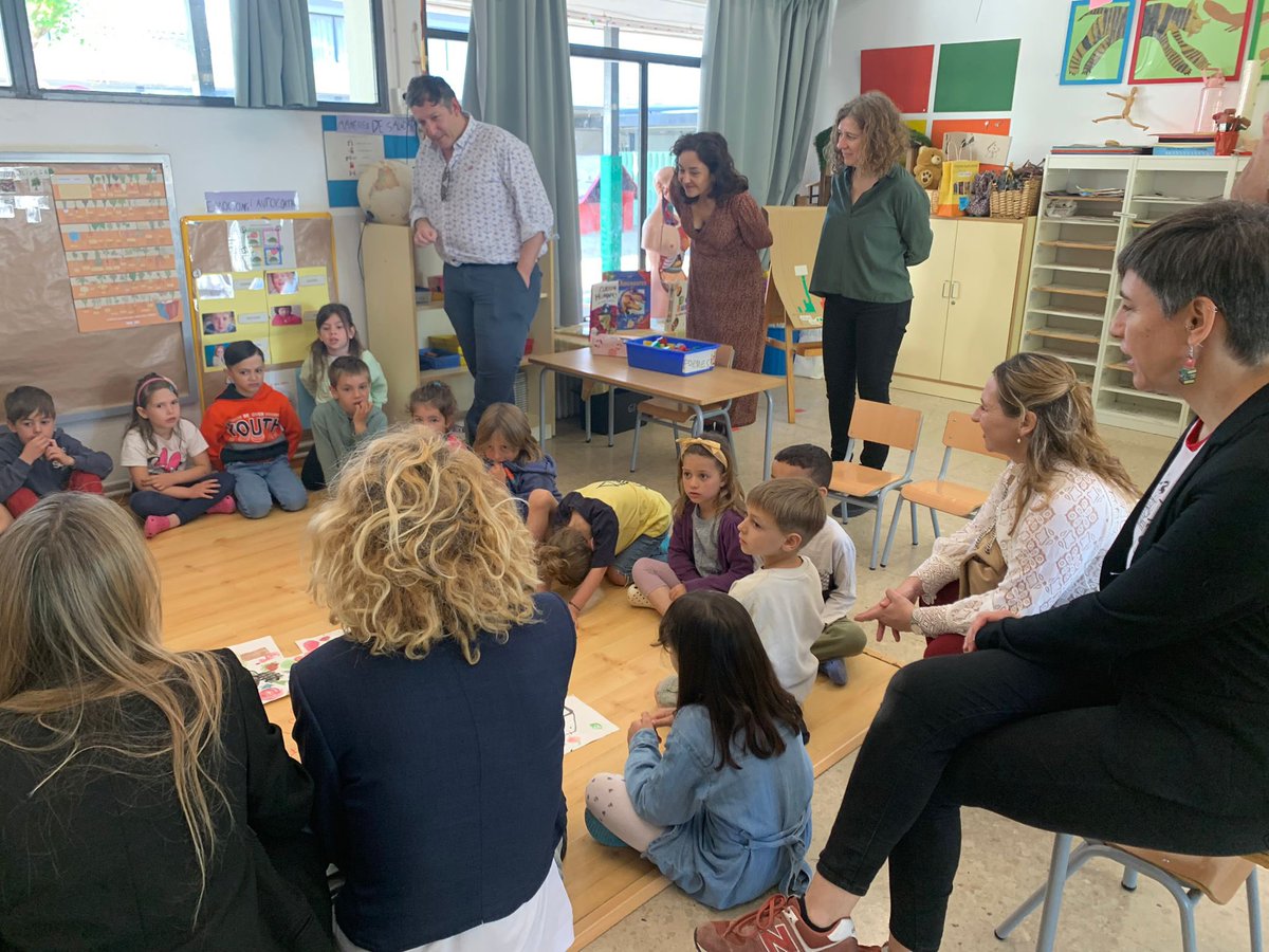 aliancesmagnet's tweet photo. Mónica Domínguez @mdg_monica i Francisco Javier Amaya @famayaf de la Dirección General de Evaluación y Cooperación Territorial @educaciongob han visitat @EscolaSamuntada que manté aliança magnet @parctauli amb un projecte educatiu consolidat i reconegut més enllà de @Aj_Sabadell https://t.co/i6Mmx5UN5N