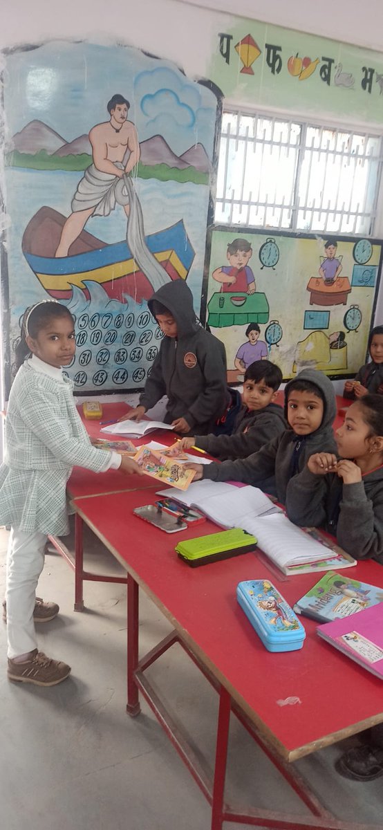 afstughlakabad's tweet photo. KV,AFS Tughlakabad begins New Initiative for Birthday Celebrations - Students are encouraged to distribute fruits/ dry fruits instead of Toffees/Chocolates on their Birthday to cater to their health and nutrition https://t.co/ghv6j8F4zz
