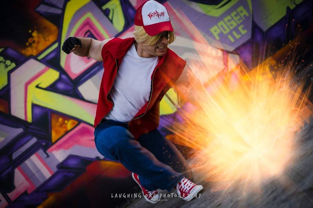 Round 1, Fight! Ph @laughingorc #cosplayers #photooftheday #me #fitness #comiccon #photo #hair #fitfam #model #motivation #photographylovers #hot #fit #bodybuilding #snk #retro #ok #biceps #terrybogard #kof #kingoffighters #fatalfury #KingoftheNorthCosplays.