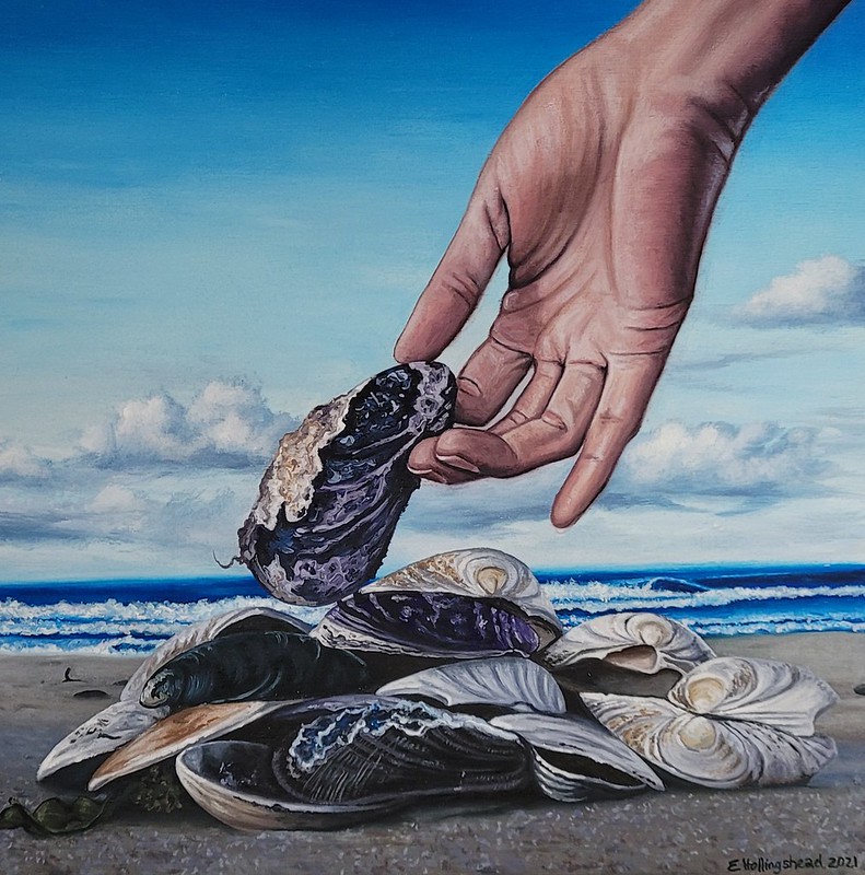 This could be you this summer... collecting 'Beach Treasures' like this 12'x12' oil painting by Erin Hollingshead! #localart #halifaxart #halifaxns #artgallery #artcollector #canadianart #oceanart #oysters #summervibes #oilpainting