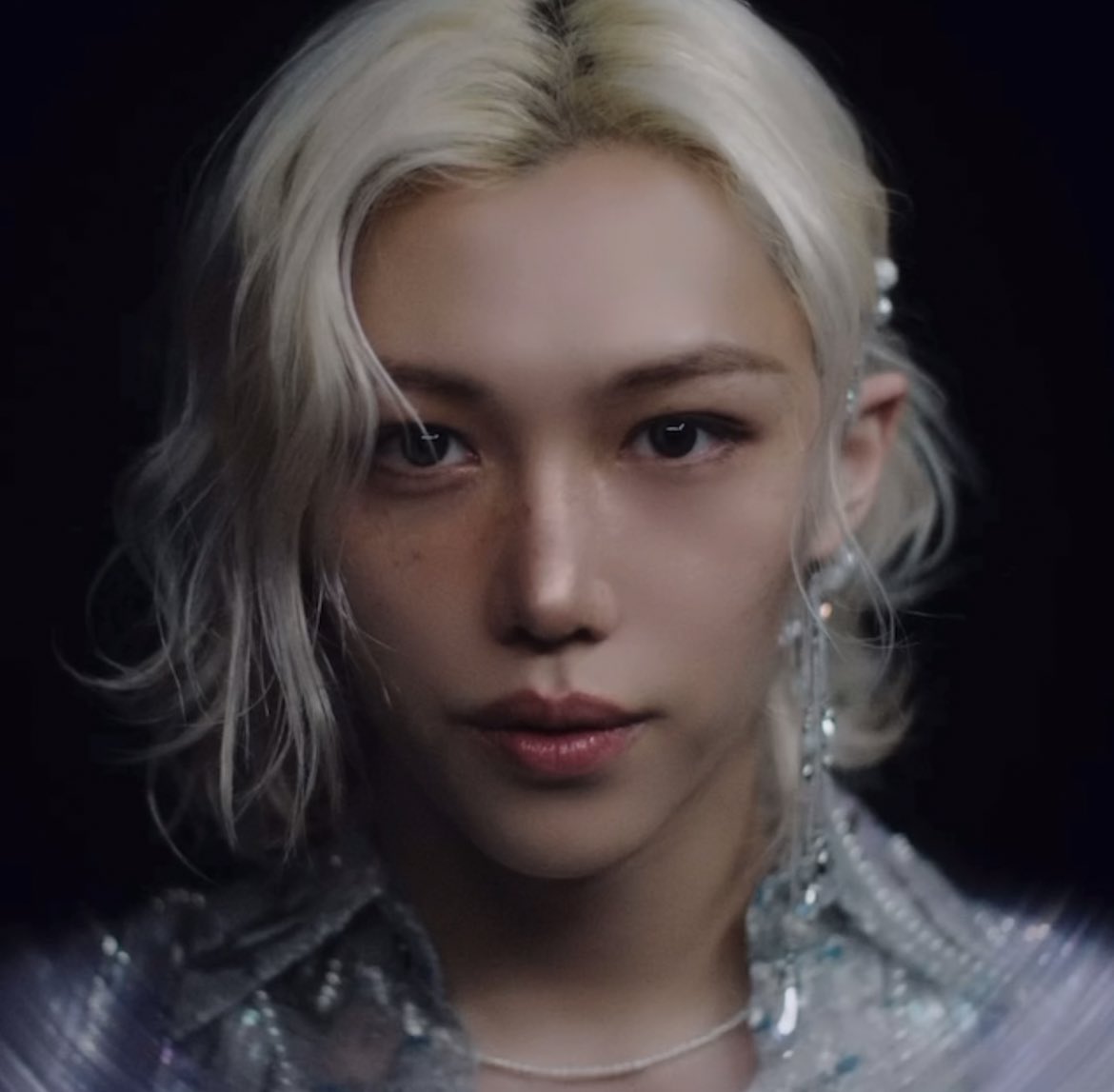 hamjjada's tweet image. 인어.. 라서 한쪽은 주근깨가 없는건가요 설마.
변태들인가(positive)