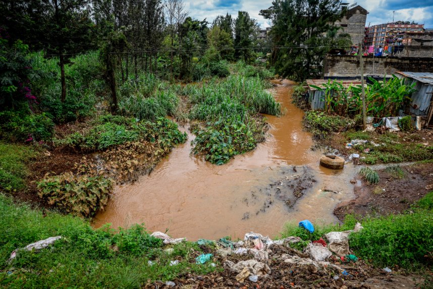 #Kenya Floods ➡️ 378,199 People Affected ➡️ 55,575 Households Displaced ➡️ 264 Lost Life, 188 Injured, 75 Missing ➡️ 41 Counties Affected 🚨 ALERT: There is likelihood for increased illnesses associated with contaminated food diseases.