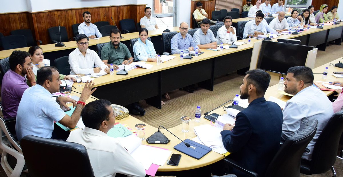 Divisional Commissioner Jammu @rameshkumarias today took a comprehensive review of the functioning of Revenue Department, Jammu at the DC Office.