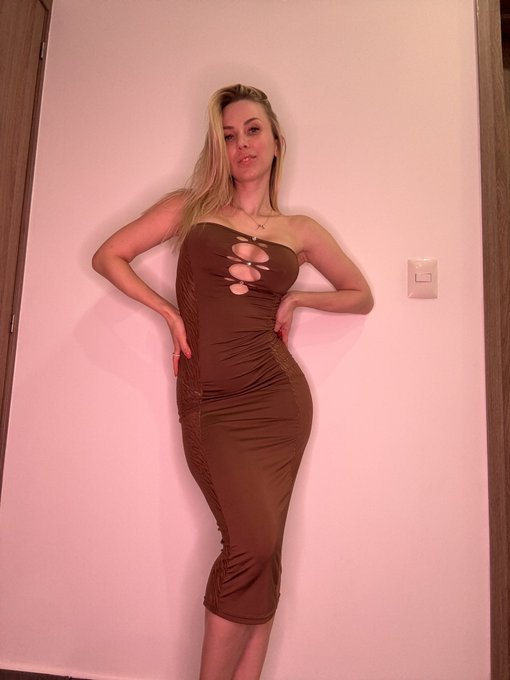 3 pic. #onlyfans https://t.co/ep1NcxBAGG