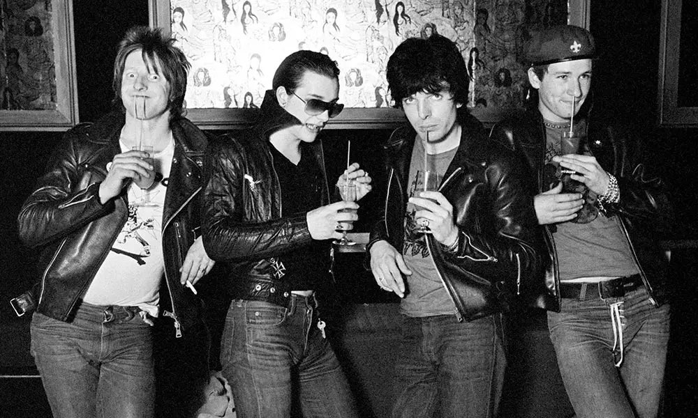 The Damned bulk buying leather jackets and jeans .... it is however a classic look 😎🖤 Have a damned fine weekend 🖤🖤🖤 @NewWaveAndPunk @phatalstu @Schnitzel63 @FatOldAnarchist 📸Getty/Jorgen Angel/Redferns